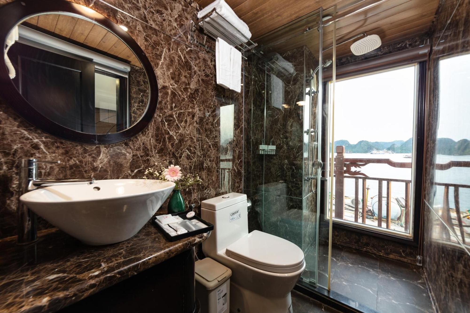 Amanda Luxury Cruise Hotel Ha Long Luaran gambar